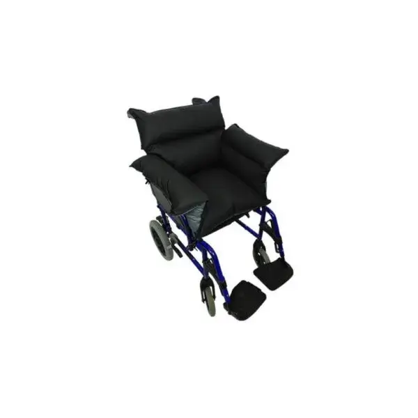 Acolchado completo para silla de ruedas puesto en la silla