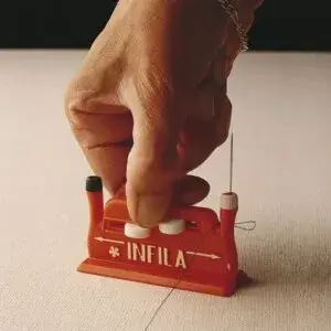 Enhebrador de agujas para coser
